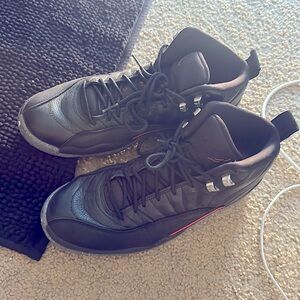 Jordan air 12 retro utility